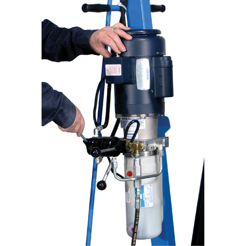 Manipulateurs de barils Hydra-Lift, Capacit&eacute; 55 gal. US (45 gal. imp.) Canadian Safety Group Inc.