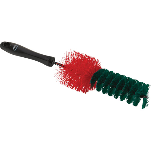Brosse manuelle pour le nettoyage des jantes de la s&eacute;rie Transport Canadian Safety Group Inc.