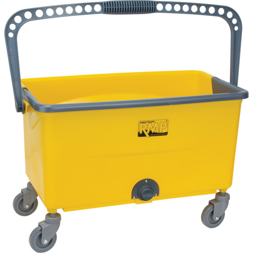 Seau et essoreuse pour vadrouille en microfibres, Passoire, 11 gal. US (44 pintes), Jaune Canadian Safety Group Inc.