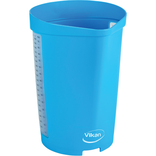 Cruche gradu&eacute;e, Plastique, Bleu, 65 oz Canadian Safety Group Inc.