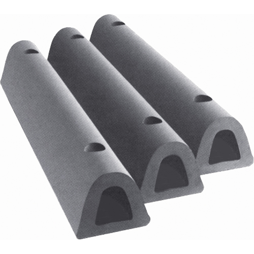 D&eacute;fenses de quai en caoutchouc refoul&eacute;, Caoutchouc, 4-1/2" la x 18" lo x 3-3/4" p Canadian Safety Group Inc.