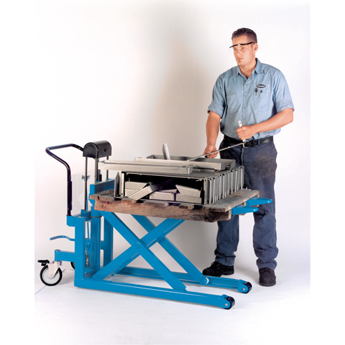 Hydraulic Skid Scissor Lift/Table, 42-1/2" L x 20-1/2" W, Steel, 1000 lbs. Capacity Canadian Safety Group Inc.