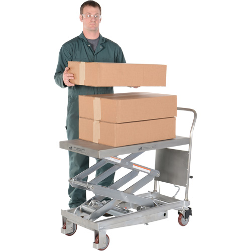 Manual Hydraulic Scissor Lift Table, 35-1/2" L x 20" W, Partial Stainless Steel, 800 lbs. Capacity Canadian Safety Group Inc.