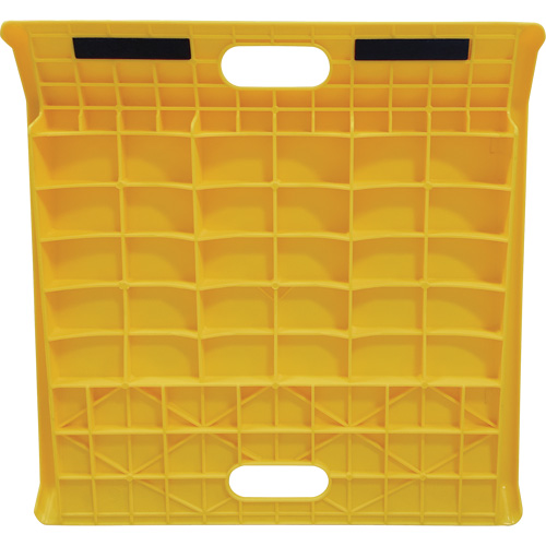 Rampe de trottoir portable en poly pour diable, Capacit&eacute; de 1000 lb, 27" la x 27" lo Canadian Safety Group Inc.