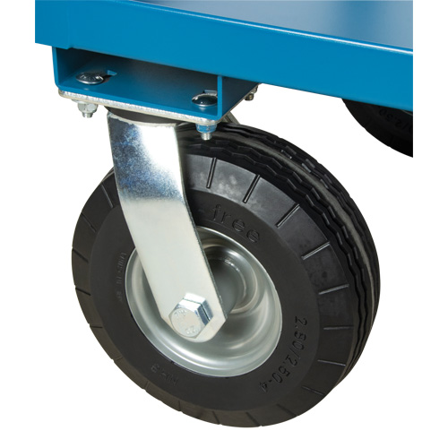  Chariot &agrave; tablettes pour l'ext&eacute;rieur, 3 Tiers, 24" la x 39" h x 51" p, Capacit&eacute; 1200 lb Canadian Safety Group Inc.