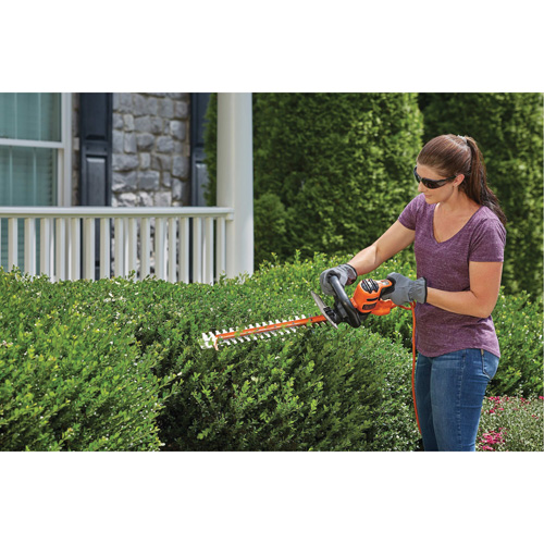 SawBlade Hedge Trimmer, 22", Electric Canadian Safety Group Inc.