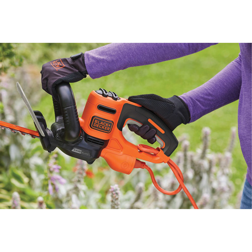 SawBlade Hedge Trimmer, 22", Electric Canadian Safety Group Inc.