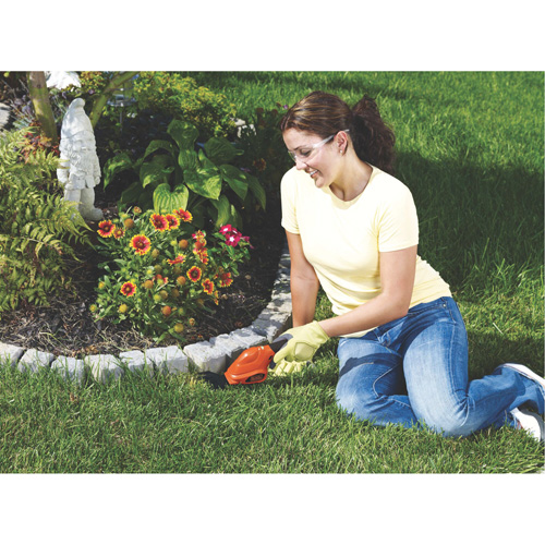Cisailles de jardin/cisailles &agrave; haie 2-en-1, &agrave; pile, 3,6 V, Largeur de la coupe 4"/6" Canadian Safety Group Inc.