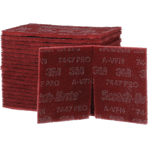 Tampons manuels Scotch-Brite 7447, Oxyde d'aluminium, 9" x 6", Grain Tr&egrave;s fin Canadian Safety Group Inc.
