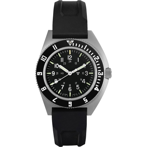 Montre Steel Navigator sur ensemble bracelet en caoutchouc noir de trois morceaux, Num&eacute;rique, &agrave; piles, 41 mm, Noir Canadian Safety Group Inc.