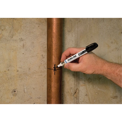 Dura-Ink&reg; 80 Permanent Marker, Black, Medium Tip Canadian Safety Group Inc.