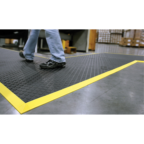 Tapis Rejuvenator Connect No 502, Polyur&eacute;thane, 3' la c, 3' lo, 5/8" &eacute;paisseur, Noir Canadian Safety Group Inc.