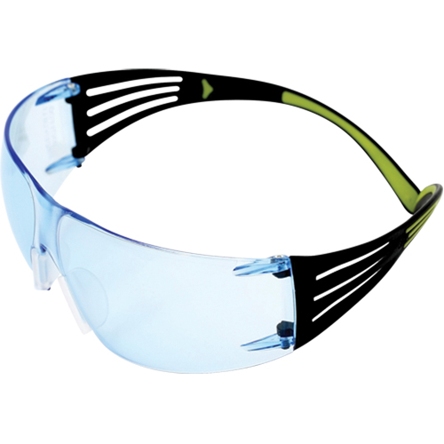 Lunettes de s&eacute;curit&eacute; SecureFit s&eacute;rie 400, Lentille Bleu, Antibu&eacute;e/Anti-&eacute;gratignures, ANSI Z87+/R&eacute;pond ou surpasse la norme CSA Z94.3 Canadian Safety Group Inc.