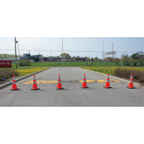 Traffic Cone, 28", Orange, 4" & 6" Reflective Collar(s) Canadian Safety Group Inc.