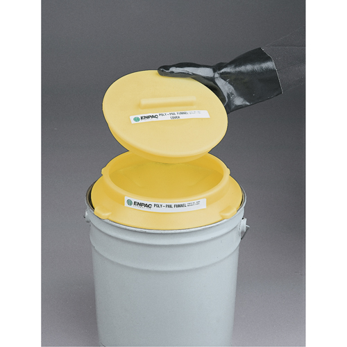 Poly-Pail Funnel - Cover Canadian Safety Group Inc.