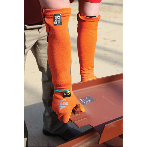 Memphis&reg; Sleeves, Kevlar&reg;, 18", ASTM ANSI Level A5, Orange Canadian Safety Group Inc.