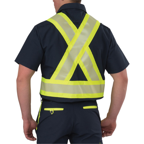 Chemise &agrave; manches courtes haute visibilit&eacute; r&eacute;sistant &agrave; la d&eacute;chirure, Polyester, Petit, Bleu marin Canadian Safety Group Inc.