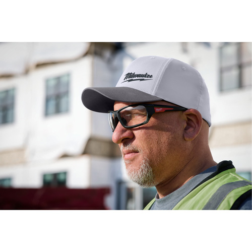 Casquette ajust&eacute;e Workskin, Gris, Poly-coton Canadian Safety Group Inc.