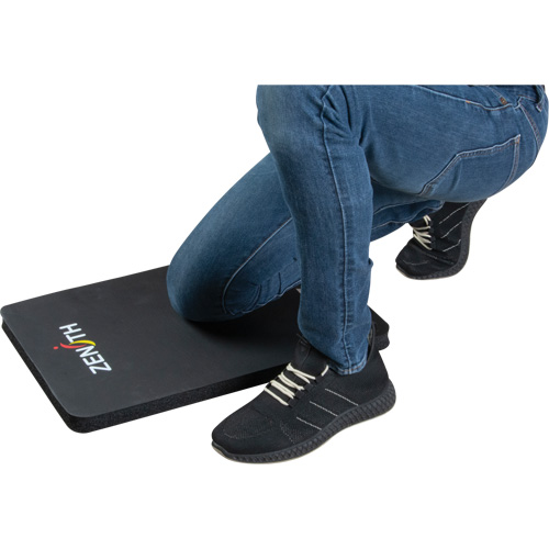 Tapis repose-genoux, 14" lo x 21" la, 1" &eacute;pais Canadian Safety Group Inc.