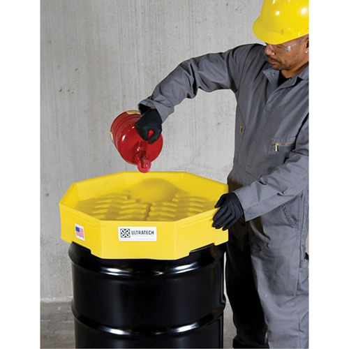 Bung Access Ultra-Drum Funnel avec bec verseur Canadian Safety Group Inc.