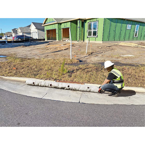 Ultra-Gutter Guard, S&eacute;diment, 120" lo x 9" la Canadian Safety Group Inc.