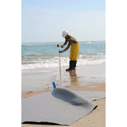Ultra-Oil Blanket&reg; Kit, Hazmat/Oil Only/Universal, 120" x 60", 8.3 US gal. Absorbancy Canadian Safety Group Inc.