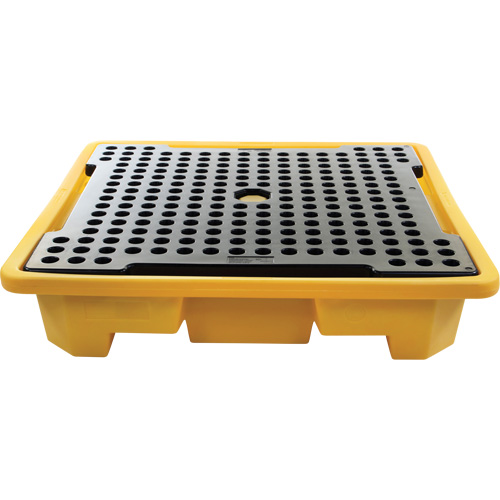 4-Drum Spill Pallet, 66 US gal. Spill Capacity, 57.5" x 57.5" x 12" Canadian Safety Group Inc.