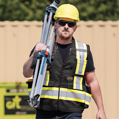 6679 Veste d'arpenteur antimicrobienne haute visibilit&eacute; avec dos en maille, Noir, Petit, Polyester Canadian Safety Group Inc.