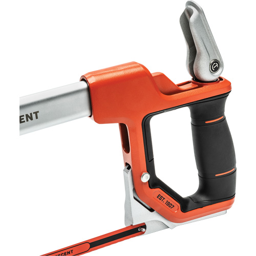 Scie &agrave; m&eacute;taux &agrave; tension rapide avec poign&eacute;e &agrave; double mat&eacute;riau, 12", Prise Ergonomique Canadian Safety Group Inc.