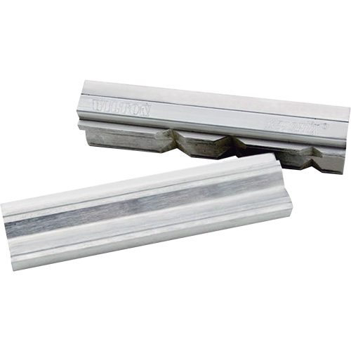 Accessoires pour &eacute;taux - Prot&egrave;ge-m&acirc;choires Magnefix &agrave; surface prismatique Canadian Safety Group Inc.