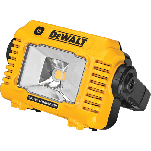 Lampe d'&eacute;clairage direct compact 12V/20V Max, DEL, 2000 Lumens Canadian Safety Group Inc.