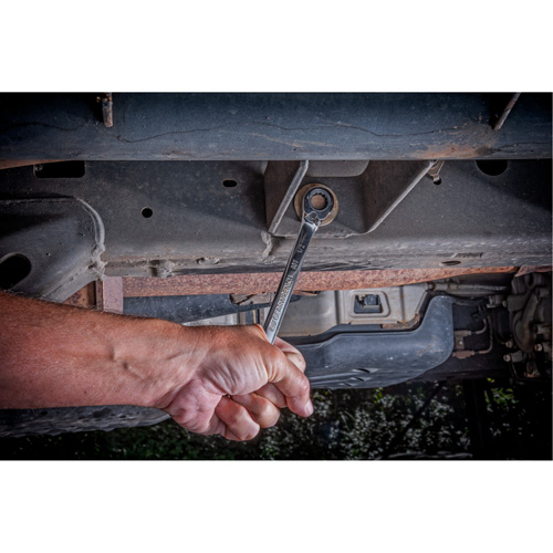 90-Tooth Reversible Ratcheting Wrench, 12 Point, 1/2", Chrome/Polished Finish Canadian Safety Group Inc.