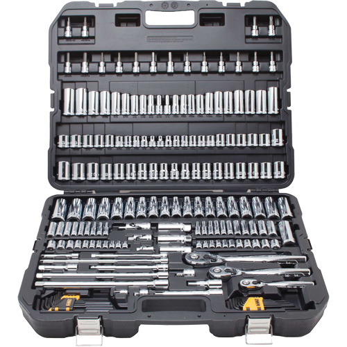 Ensemble d'outils pour m&eacute;canicien Canadian Safety Group Inc.