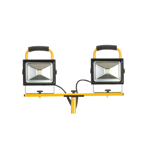 Twin-Head Work Light, LED, 40 W, 4800 Lumens, Aluminum Housing Canadian Safety Group Inc.