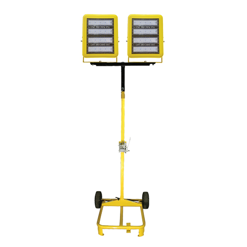Chariot d'&eacute;clairage &agrave; deux t&ecirc;tes avec treuil, DEL, 400 W, 60 000 lumens, Boîtier en Aluminium Canadian Safety Group Inc.