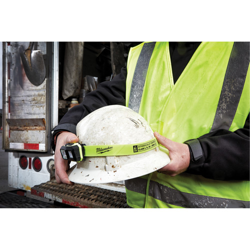 Lampe frontale &agrave; faisceau large/concentr&eacute; et &agrave; s&eacute;curit&eacute; intrins&egrave;que, DEL, 310 lumens, 40 hres de fonctionnement, piles AAA Canadian Safety Group Inc.