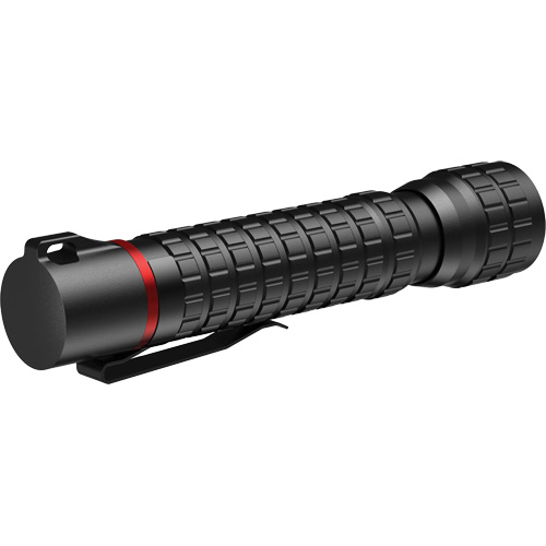 G40R Waterproof Flashlight with Twist Focus, LED, 650 Lumens, Rechargeable Batteries Canadian Safety Group Inc.