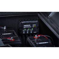 Chargeur de batterie embarqu&eacute; &agrave; 3 sorties de 15 amp&egrave;res Gen5X3 Genius Canadian Safety Group Inc.