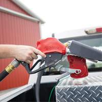 Pistolet de distribution automatique rouge pour essence Canadian Safety Group Inc.