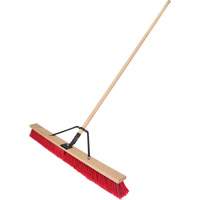 Balai-brosse &agrave; manche renforc&eacute;, 36", Moyen, Soies PVC Canadian Safety Group Inc.