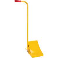 Ice Chock with Ergonomic Handle, Steel, Yellow, 8-1/16" W x 10-5/8" D x 8-13/16" H Canadian Safety Group Inc.