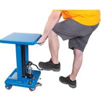 Hydraulic Work Table, 18" L x 18" W, Steel, 500 lbs. Capacity Canadian Safety Group Inc.