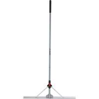 R&acirc;teau &agrave; niveler pour am&eacute;nagement paysager avec t&ecirc;te pliante, Manche Fibre de verre, 36" la, Lame Aluminium Canadian Safety Group Inc.