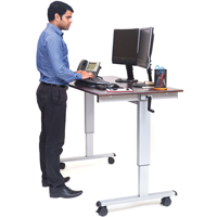 Postes de travail ajustables pour travail assis et debout , , 48-1/2" h x 59" la x 29-1/2" p, Noyer Canadian Safety Group Inc.