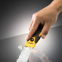 Racloir pour le verre Canadian Safety Group Inc.