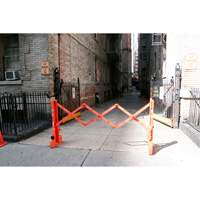Barricade Multi-Gate, 43" h x 90" lo, Orange Canadian Safety Group Inc.
