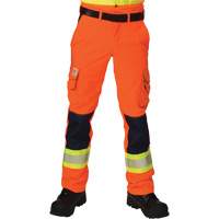 Pantalons cargo haute visibilit&eacute; antid&eacute;chirure, Polyester, 28, Orange haute visibilit&eacute; Canadian Safety Group Inc.
