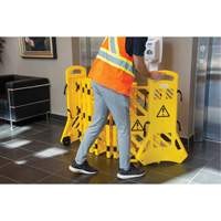 Barri&egrave;re mobile portative, 40" h x 13' lo, Jaune Canadian Safety Group Inc.