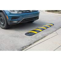 Speed Bump Kit, Rubber, 4' L x 11" W x 2" H Canadian Safety Group Inc.