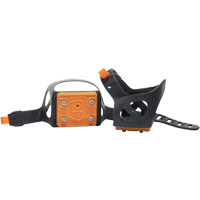 Crampons cibl&eacute;s pour traction sur glace Canadian Safety Group Inc.